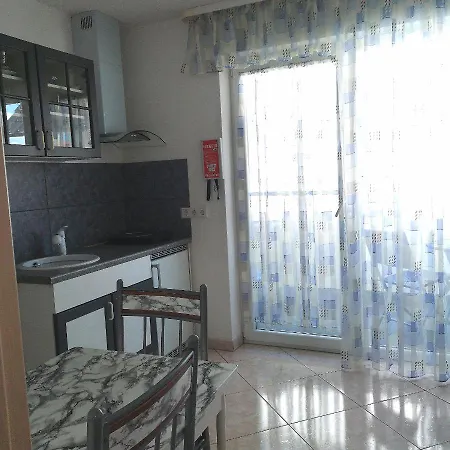 Apartment Noll *