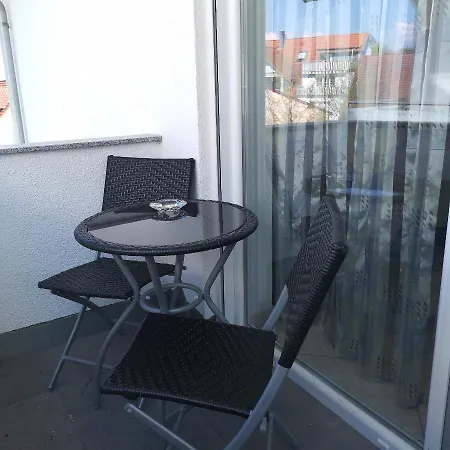 Apartment Noll FDH